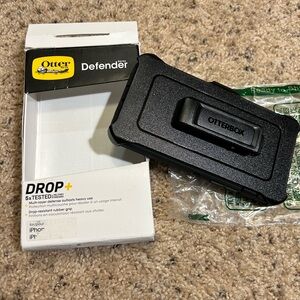 OtterBox Defender Series Black Case with Belt Clip